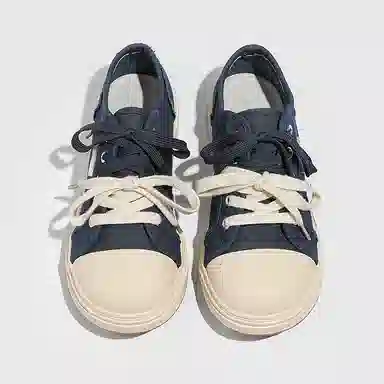 FCMM Canvas Sneakers