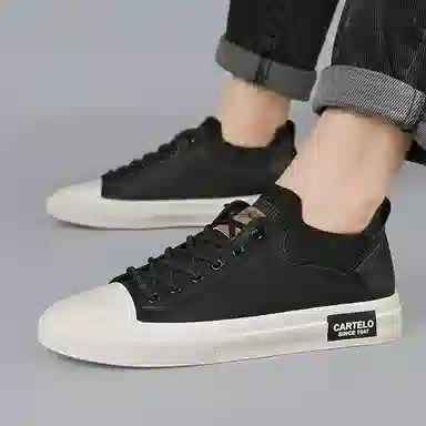 CARTELO Low Top Sneakers