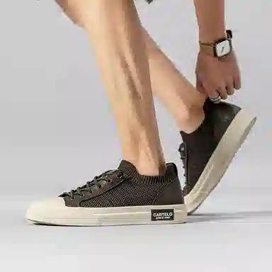 CARTELO Low Top Sneakers