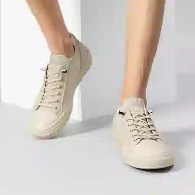 CARTELO Low Top Sneakers