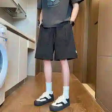 美式潮牌肌理感设计青春时尚宽松舒适简约个性百搭流五分薄款凉裤泡纱速干轻冰丝透气纯色夏季休闲短裤 男女同款