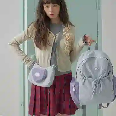 萝拉原创 出行轻便运动旅行 涤纶（聚酯纤维） 双肩包 中号 女款 多色