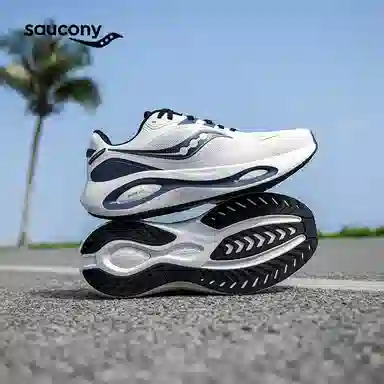 Saucony