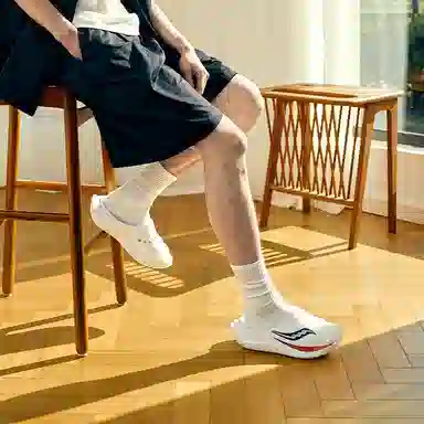 Saucony Cradle 2 White Orange Black