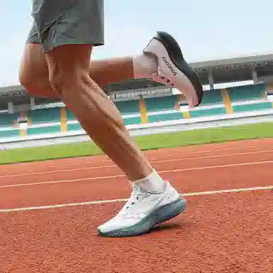 Saucony KINVARA 15