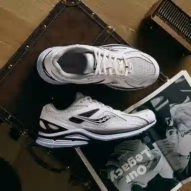 Saucony Kinvara 4 Retro