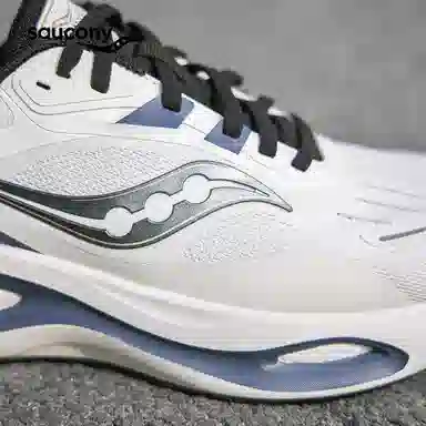 Saucony