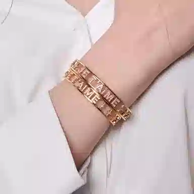apm monaco JE T'AIME