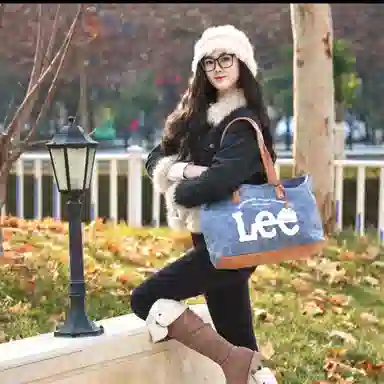 Lee Tote Bag