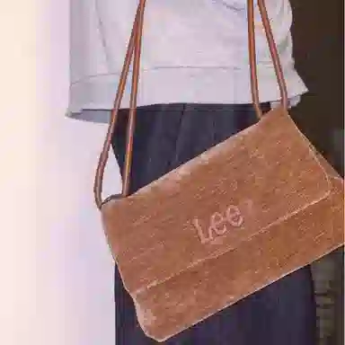 Lee