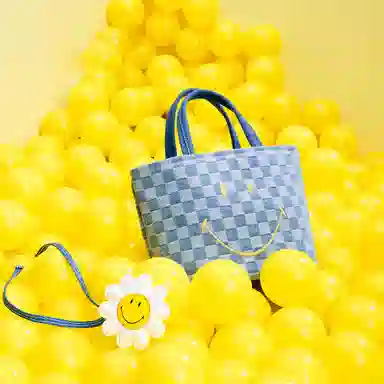 Lee x Smiley Checkered Tote Bag Blue