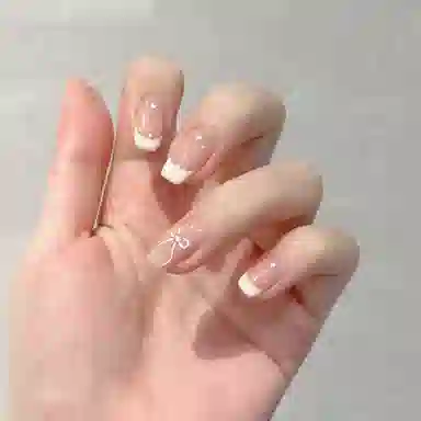 柚予颜 手工穿戴甲高级感法式蝴蝶结珍珠闪钻显白美甲  短款裸色跳色 纯欲