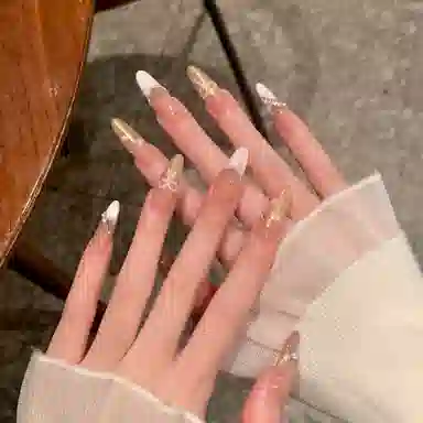 柚予颜 法式猫眼渐变极光手绘爱心蝴蝶结穿戴甲  杏仁粉色晕染 纯欲