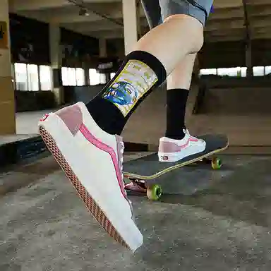 Stance x MARVEL LOGO 1