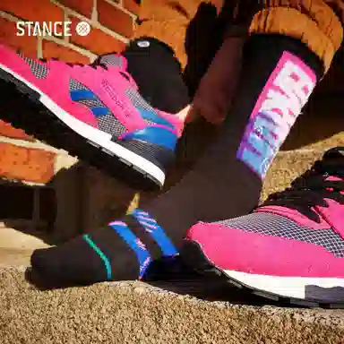 Stance x MARVEL LOGO 1