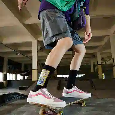 Stance x MARVEL LOGO 1