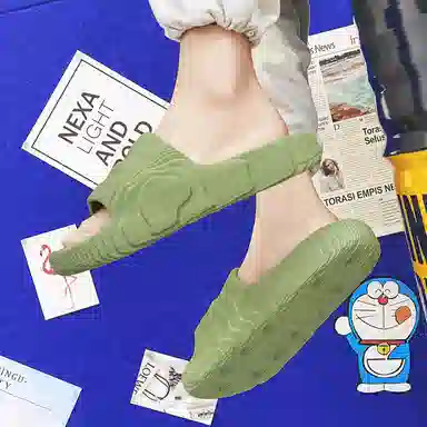 CariteSport Fashion Thick Sole Slides