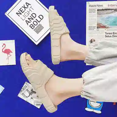 CariteSport Fashion Thick Sole Slides