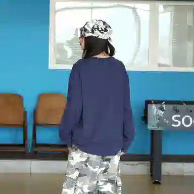 Bingfei Abstract Line Art Logo Long Sleeve Tee