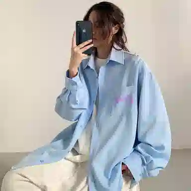 冰飞 美式复古高街时尚个性创意蜡笔手绘字母图案印花宽松休闲翻领长袖衬衣服嘻哈街头无性别主义白色衬衫 男女同款
