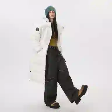 冰飞 美式复古高街潮牌经典基础款字母星星印花凹凸质感胶标大口袋保暖防风上衣下摆开叉设计中长款时尚情侣连帽外套羽绒服 男女同款