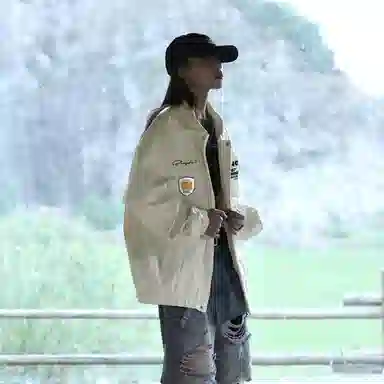 冰飞 美式复古街头风赛车元素徽章字母图案印花宽松休闲潮流多口袋翻领工装机车皮衣服时尚百搭飞行员夹克外套 男女同款