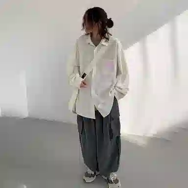 冰飞 美式复古高街时尚个性创意蜡笔手绘字母图案印花宽松休闲翻领长袖衬衣服嘻哈街头无性别主义白色衬衫 男女同款