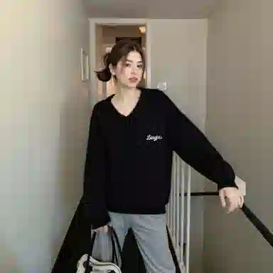 V