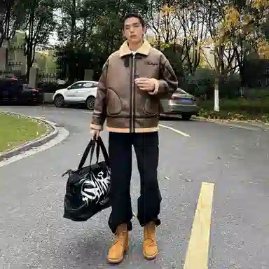 冰飞 韩系加厚加绒美式机车服高街学院风设计感撞色宽松潮牌无性别户外休闲百搭保暖纯色翻领棉服 男女同款