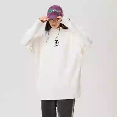 logo T