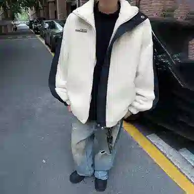 冰飞 美式复古嘻哈街头字母胶标图案基础款纯色拼接羊羔毛宽松休闲柔软亲肤舒适加厚保暖御寒时高级感痞帅拉链翻领棉服 男女同款