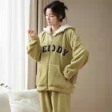 小情歌 家居服睡衣 珊瑚绒保暖睡衣女秋冬家居服女冬季大码长袖长裤女士小清新风字母设计家居套装 女款 绿黄色
