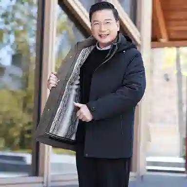 鸭鸭 商务休闲爸爸装可脱卸加绒内里鹅绒冬季保暖防风连帽羽绒服 男款