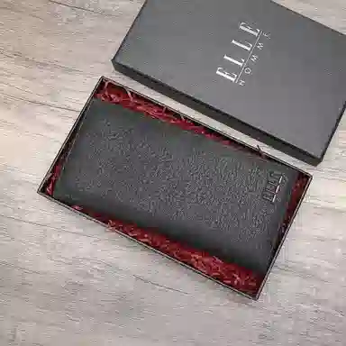 ELLE HOMME