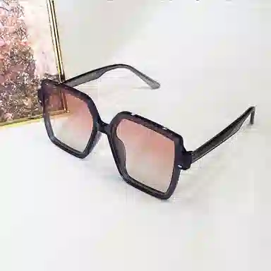 Pair Ponyo Fashion Square Sunglasses