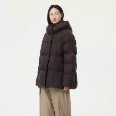 坦博尔 廓形连帽精致简约纯色长袖通勤面包面包羽绒服 女款