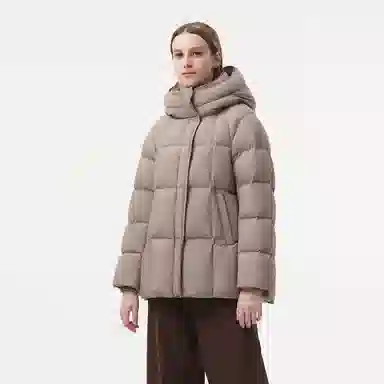 坦博尔 廓形连帽精致简约纯色长袖通勤面包面包羽绒服 女款