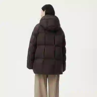 坦博尔 廓形连帽精致简约纯色长袖通勤面包面包羽绒服 女款