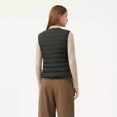 坦博尔 轻薄保暖修身纯色圆领百搭马甲羽绒服 女款