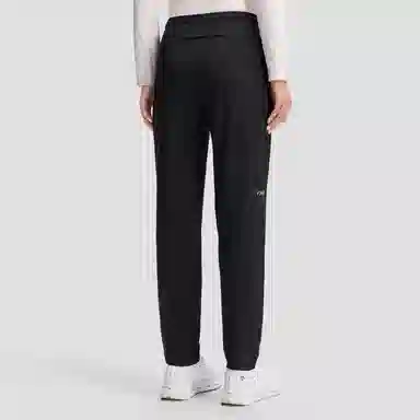 DESCENTE WOMENS RUNNING logo