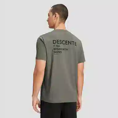 DESCENTE ESSENTIAL TOUGHlogoT