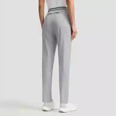 DESCENTE WOMENS RUNNING logo