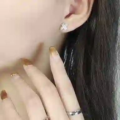 insX 925