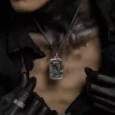 GUXI Dark World Pendant