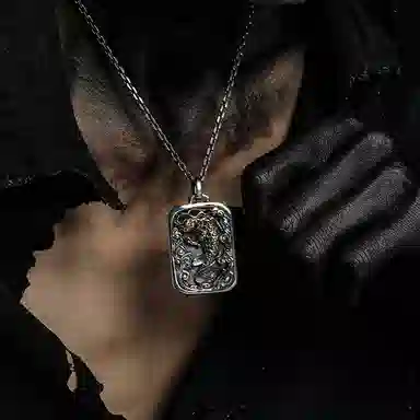 GUXI Dark World Pendant