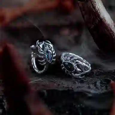 GUXI Dark World Scorpion Studs