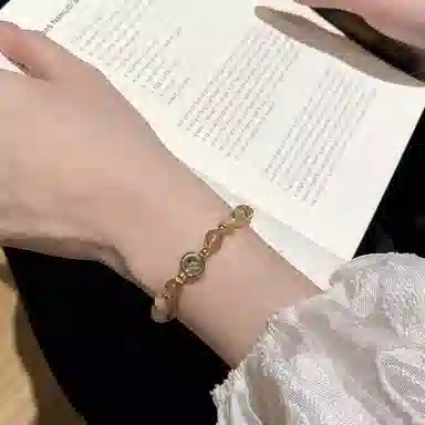 遇点 绿幽灵 #好运气质小众轻奢风精致高级设计感 精美礼盒天然 黄水晶 手串 女款