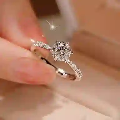 925