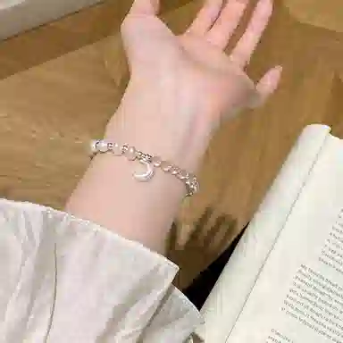 S925