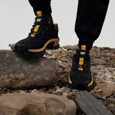 CAT Intruder Repowered Black